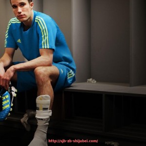 世俱杯直播-中超联赛场上意外事件合集与球员受伤记录