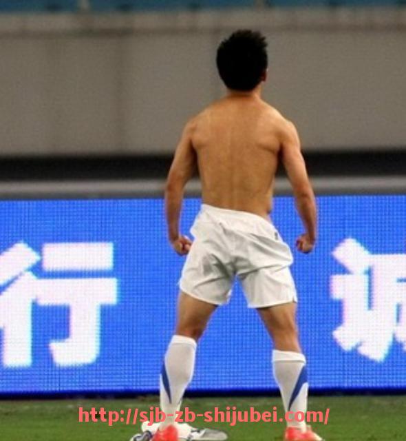 世俱杯直播-足球餐饮区提供哪些营养支持以满足运动员需求？（足球运动员营养餐食表）