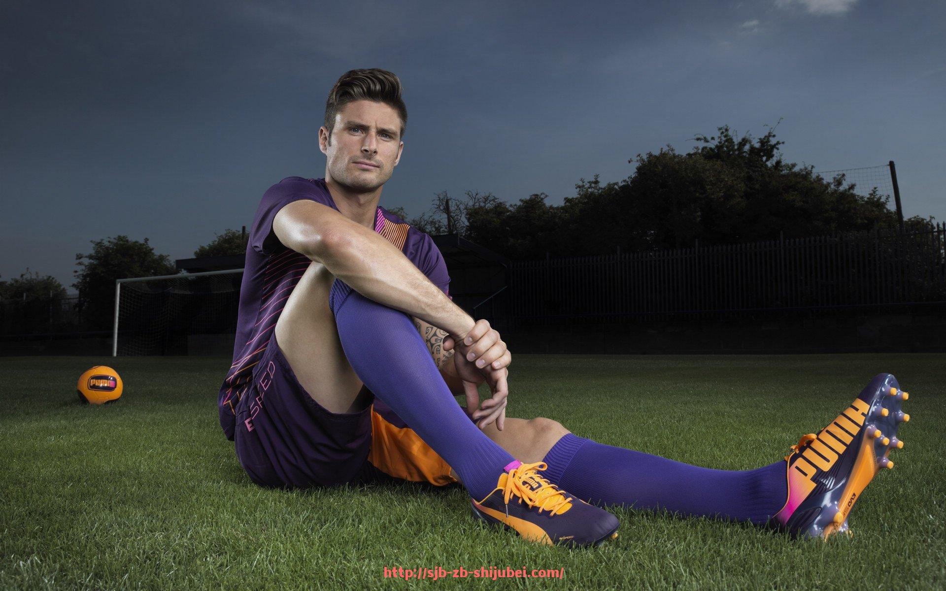 世俱杯直播-世俱杯球员鞋底硬度设计标准及对比赛的影响